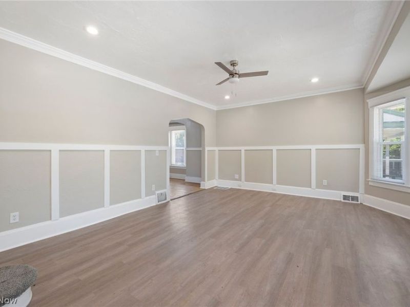 3909 Daisy Avenue, Unit 3911, Cleveland, OH 44109 Photo 6