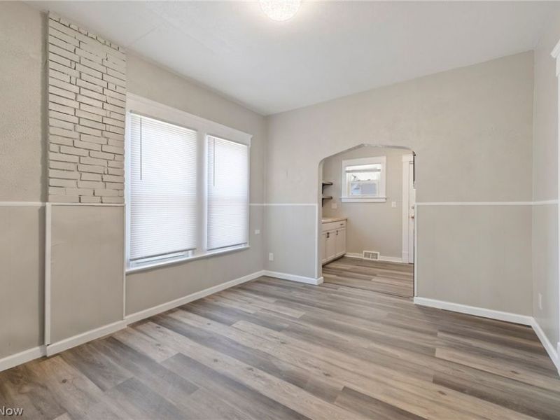 3909 Daisy Avenue, Unit 3911, Cleveland, OH 44109 Photo 9