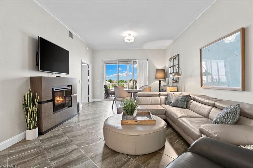 9380 Gulf Shore Dr , Unit 402, Naples, FL 34108 Photo