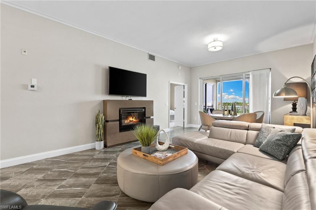 9380 Gulf Shore Dr , Unit 402, Naples, FL 34108 Photo