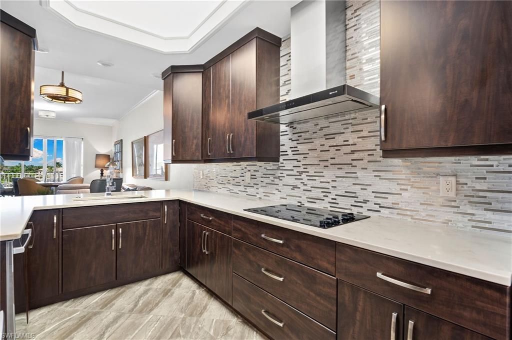 9380 Gulf Shore Dr , Unit 402, Naples, FL 34108 Photo