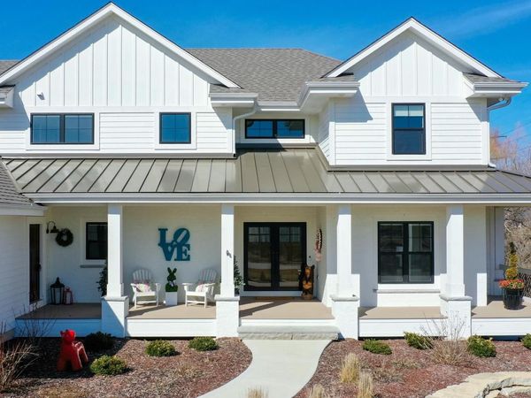 6850 W River Birch DRIVE, Mequon, WI 53092