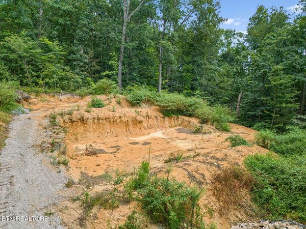 6310 Highway 11 E , Lenoir City, TN 37772