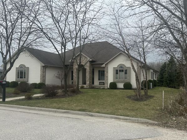 555 Moraine Dr, Elkhart Lake, WI 53020