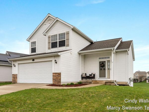 5912 Eaglechase Drive SE, Kentwood, MI 49512