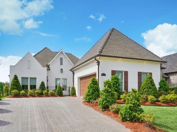 533 N CORNICHE DU LAC, Covington, LA 70433