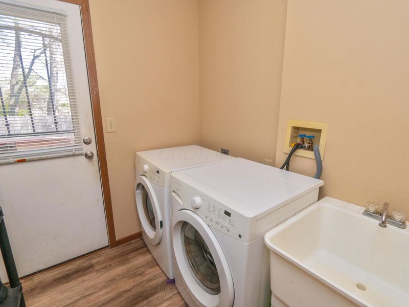 5976 Leafridge Lane, Columbus, OH 43232 Photo 19