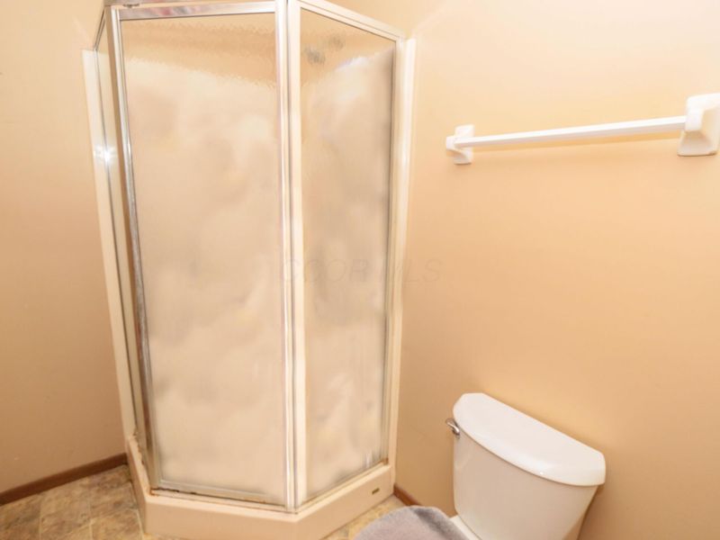 5976 Leafridge Lane, Columbus, OH 43232 Photo 28