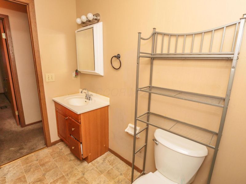 5976 Leafridge Lane, Columbus, OH 43232 Photo 31