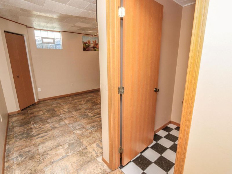 5976 Leafridge Lane, Columbus, OH 43232 Photo 35