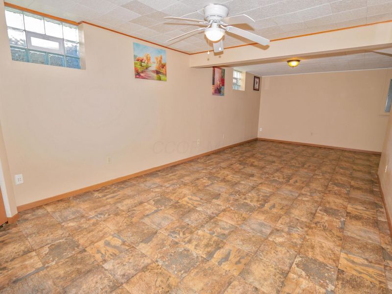 5976 Leafridge Lane, Columbus, OH 43232 Photo 36