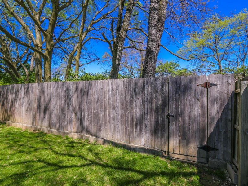 5976 Leafridge Lane, Columbus, OH 43232 Photo 46