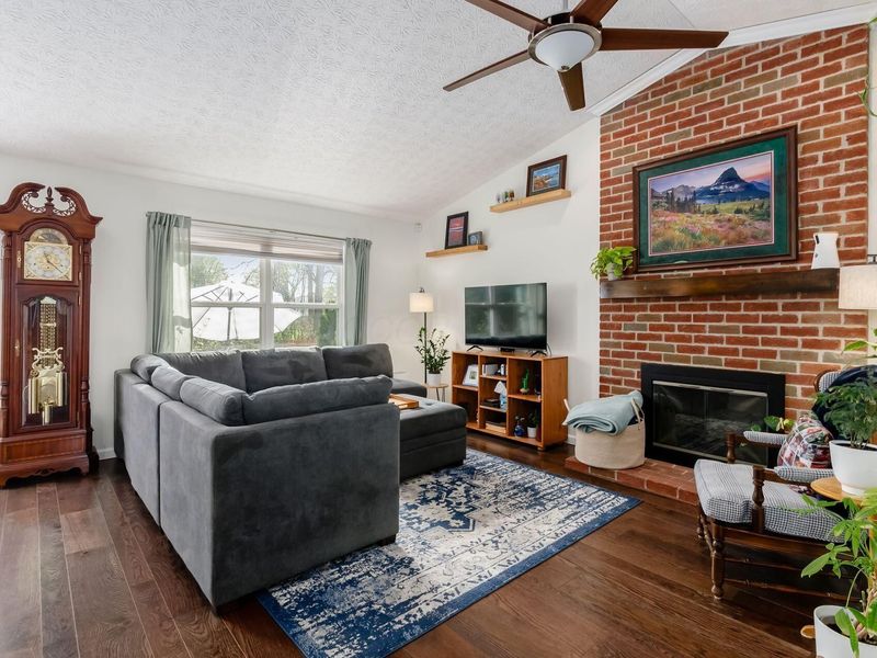 2114 Stoneside Drive, Hilliard, OH 43026 Photo 6