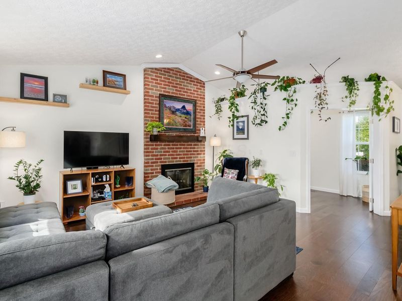 2114 Stoneside Drive, Hilliard, OH 43026 Photo 8