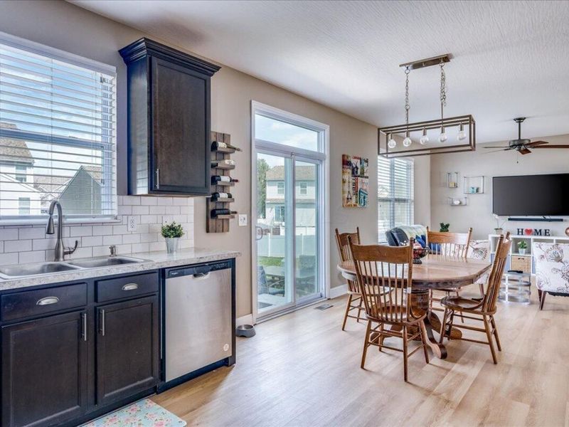 182 Honey Locust Lane, Commercial Point, OH 43116 Photo 10