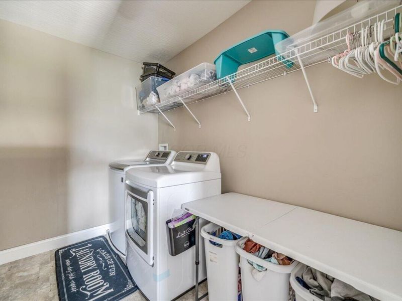 182 Honey Locust Lane, Commercial Point, OH 43116 Photo 12