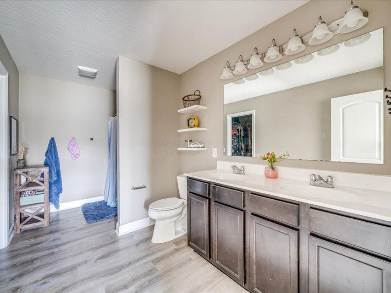 182 Honey Locust Lane, Commercial Point, OH 43116 Photo 21