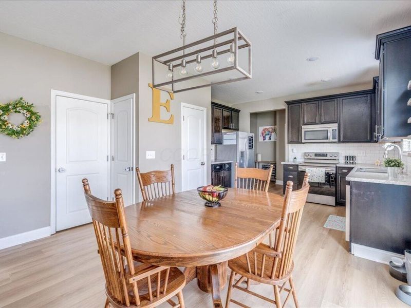 182 Honey Locust Lane, Commercial Point, OH 43116 Photo 5