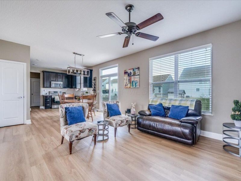 182 Honey Locust Lane, Commercial Point, OH 43116 Photo 8