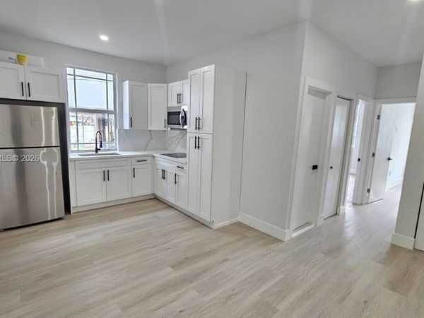 2425 SW 6th St, Unit 10, Miami, FL 33135