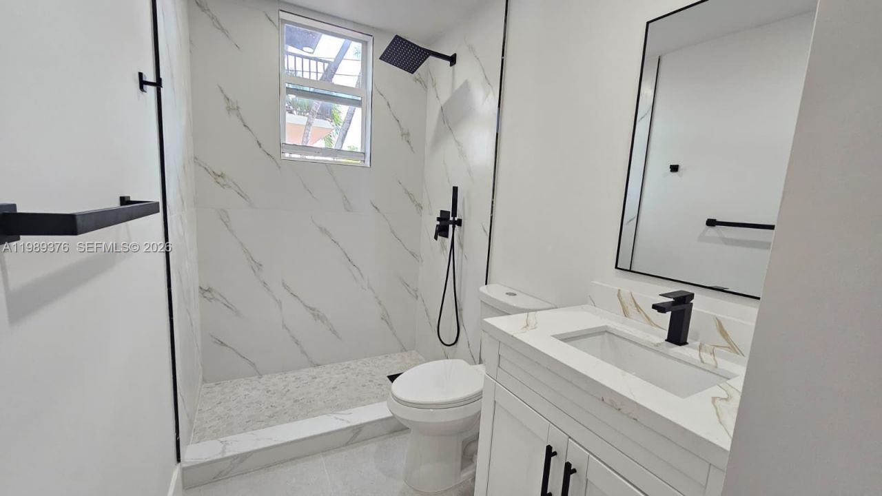 2425 SW 6th St, Unit 10, Miami, FL 33135 Photo