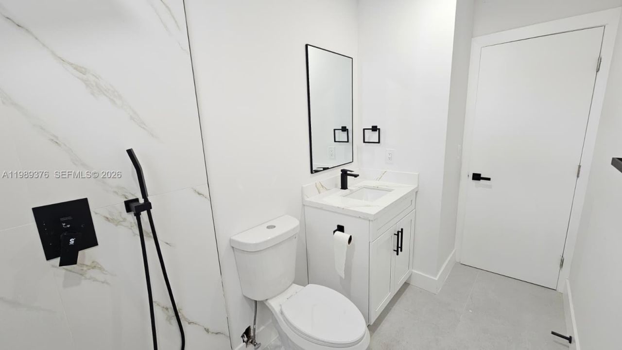 2425 SW 6th St, Unit 10, Miami, FL 33135 Photo