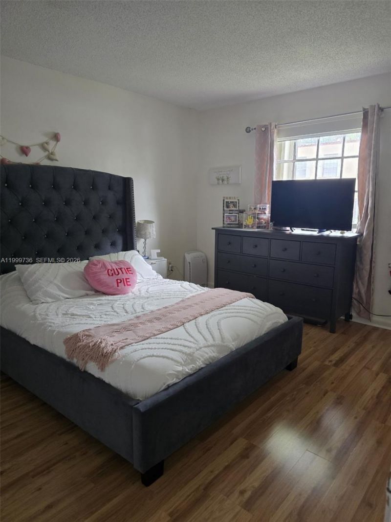 10786 N Kendall Dr, Unit D5, Miami, FL 33176 Photo