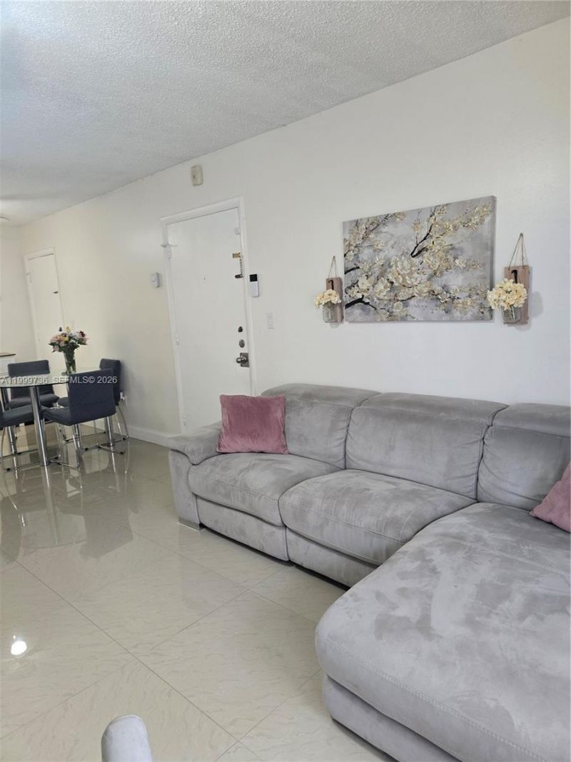 10786 N Kendall Dr, Unit D5, Miami, FL 33176 Photo