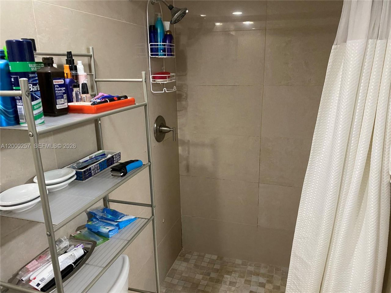 250 Layne Blvd, Unit 110, Hallandale Beach, FL 33009 Photo
