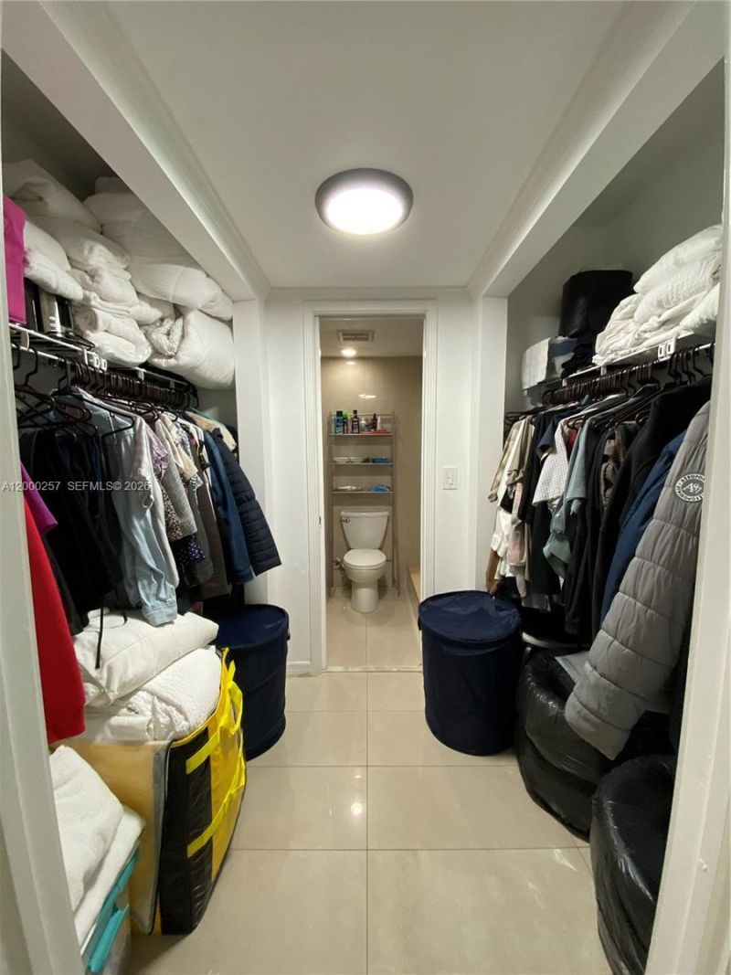 250 Layne Blvd, Unit 110, Hallandale Beach, FL 33009 Photo