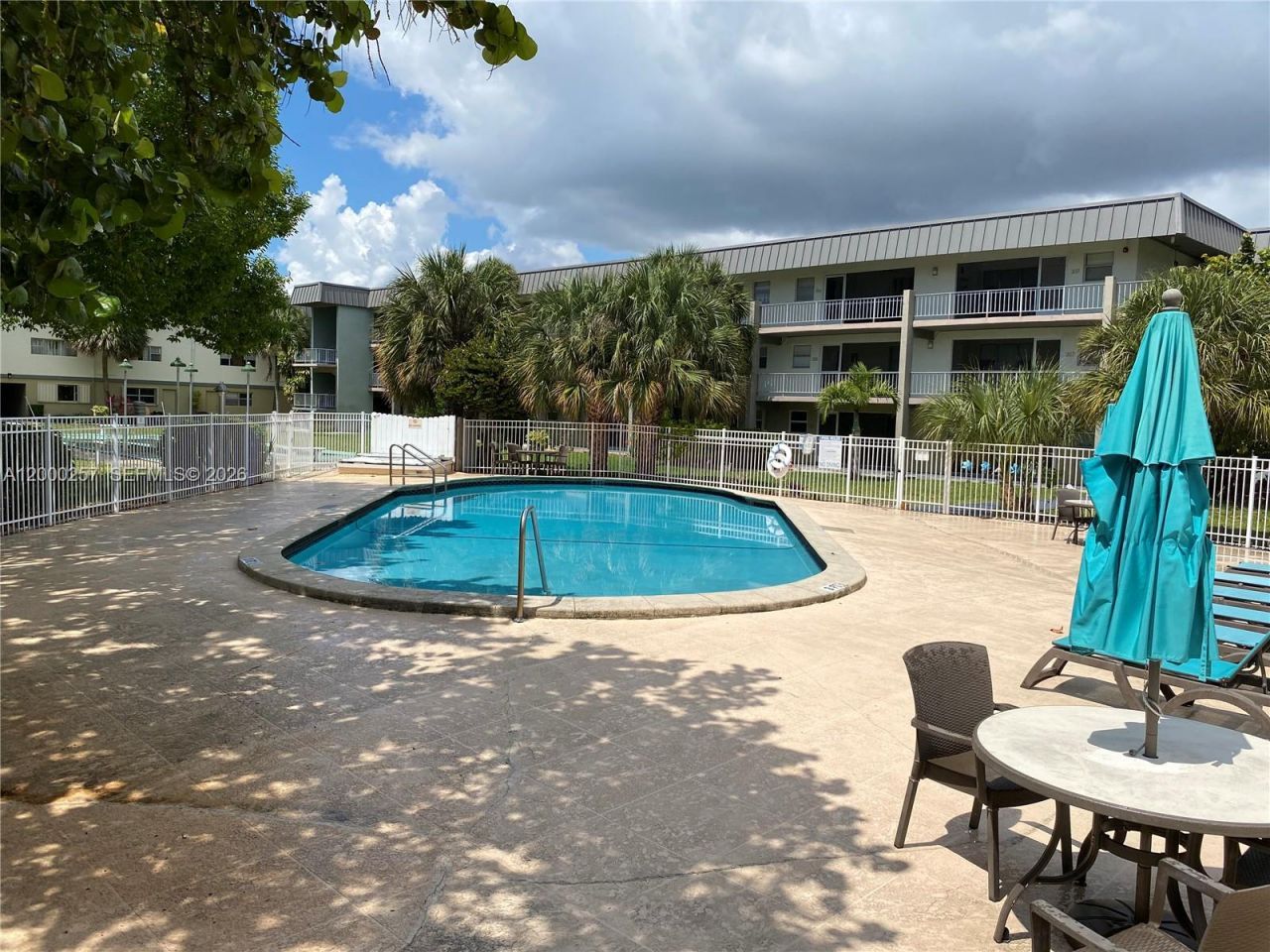 250 Layne Blvd, Unit 110, Hallandale Beach, FL 33009 Photo