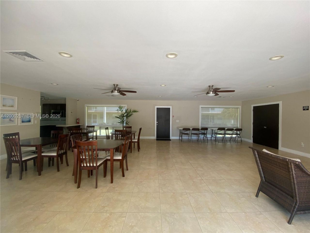 250 Layne Blvd, Unit 110, Hallandale Beach, FL 33009 Photo