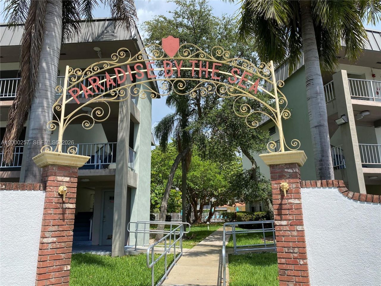 250 Layne Blvd, Unit 110, Hallandale Beach, FL 33009 Photo