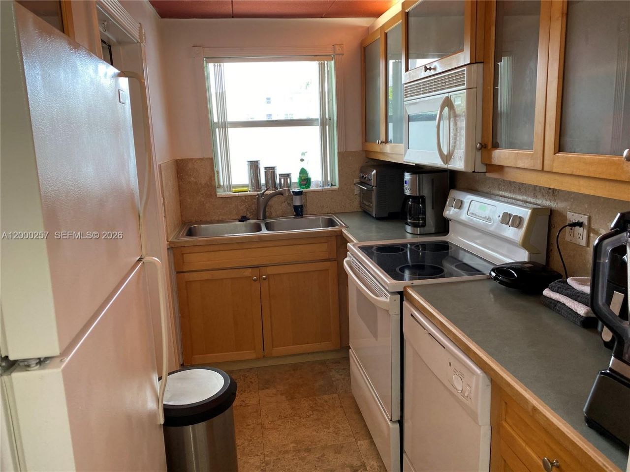 250 Layne Blvd, Unit 110, Hallandale Beach, FL 33009 Photo