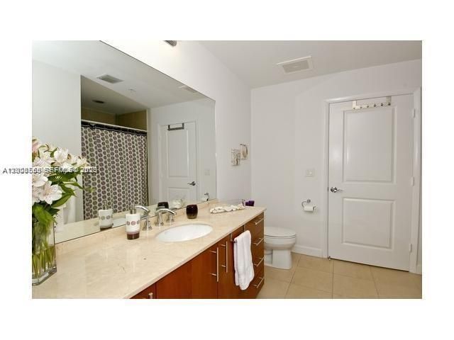 1945 S Ocean Dr, Unit 602, Hallandale Beach, FL 33009 Photo