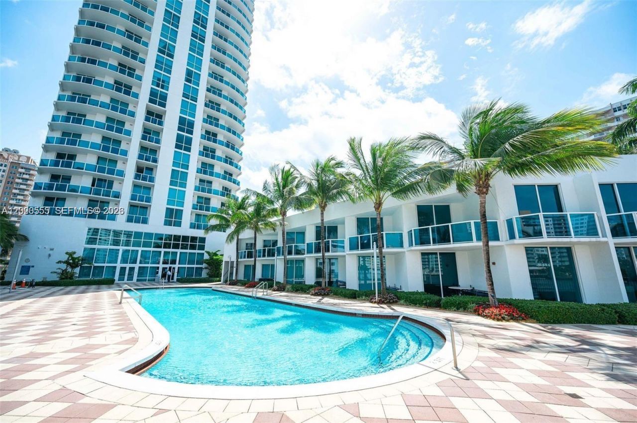 1945 S Ocean Dr, Unit 602, Hallandale Beach, FL 33009 Photo