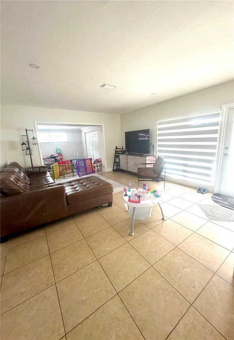 6497 W 8th Ln, Unit 6497, Hialeah, FL 33012 Photo