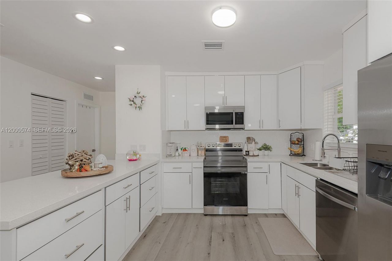 367 Buttonwood Shores Dr, Key Largo, FL 33037 Photo