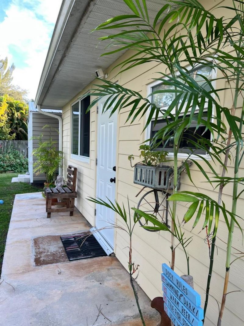 1637 SW Taurus Ln, Port Saint Lucie, FL 34984 Photo