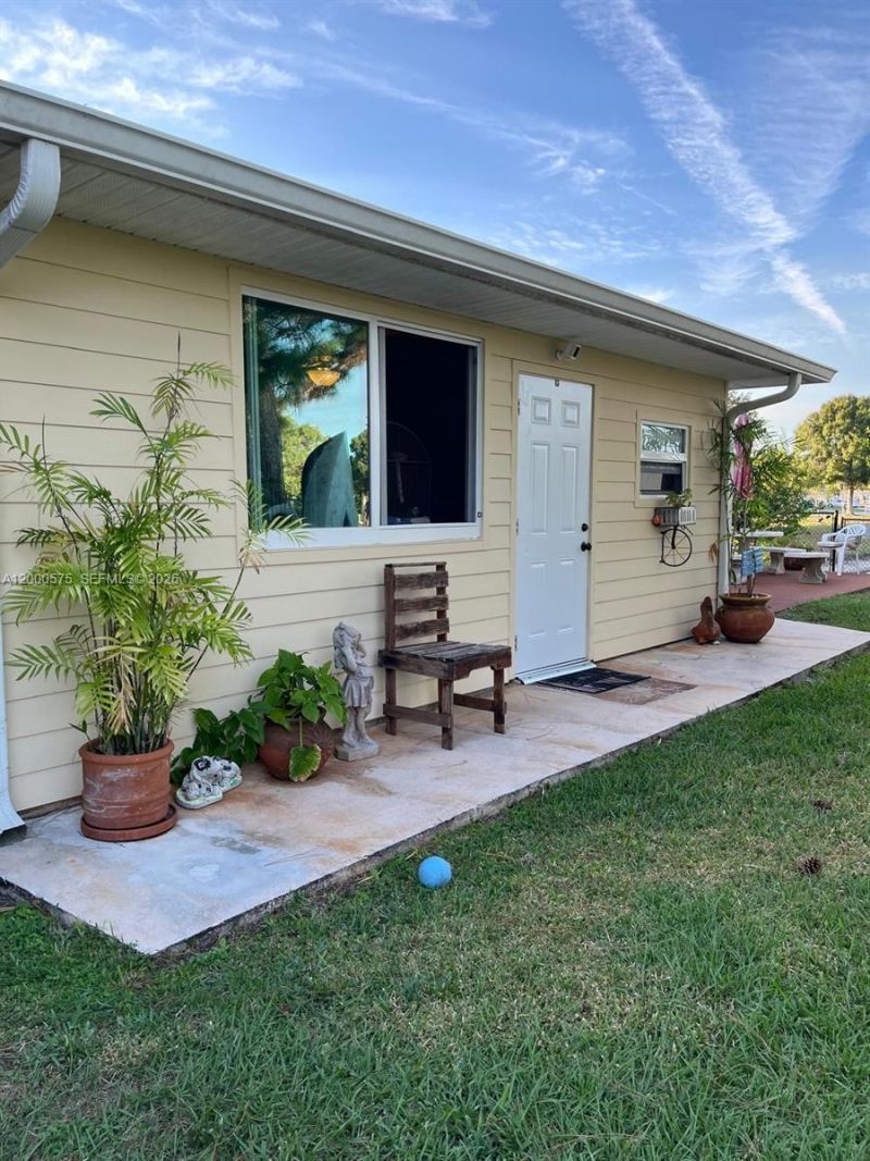 1637 SW Taurus Ln, Port Saint Lucie, FL 34984 Photo