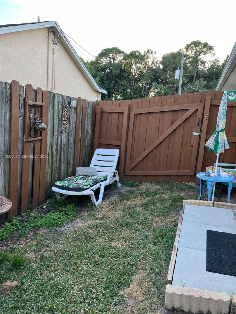 1637 SW Taurus Ln, Port Saint Lucie, FL 34984 Photo