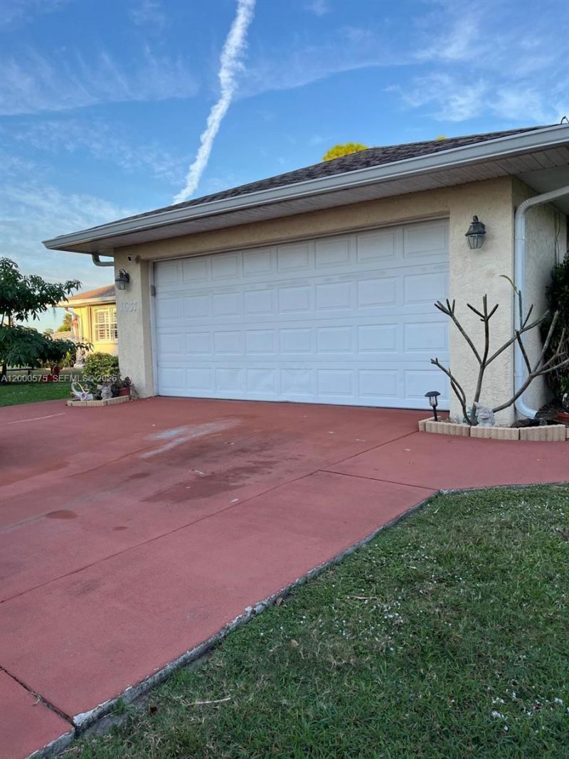 1637 SW Taurus Ln, Port Saint Lucie, FL 34984 Photo