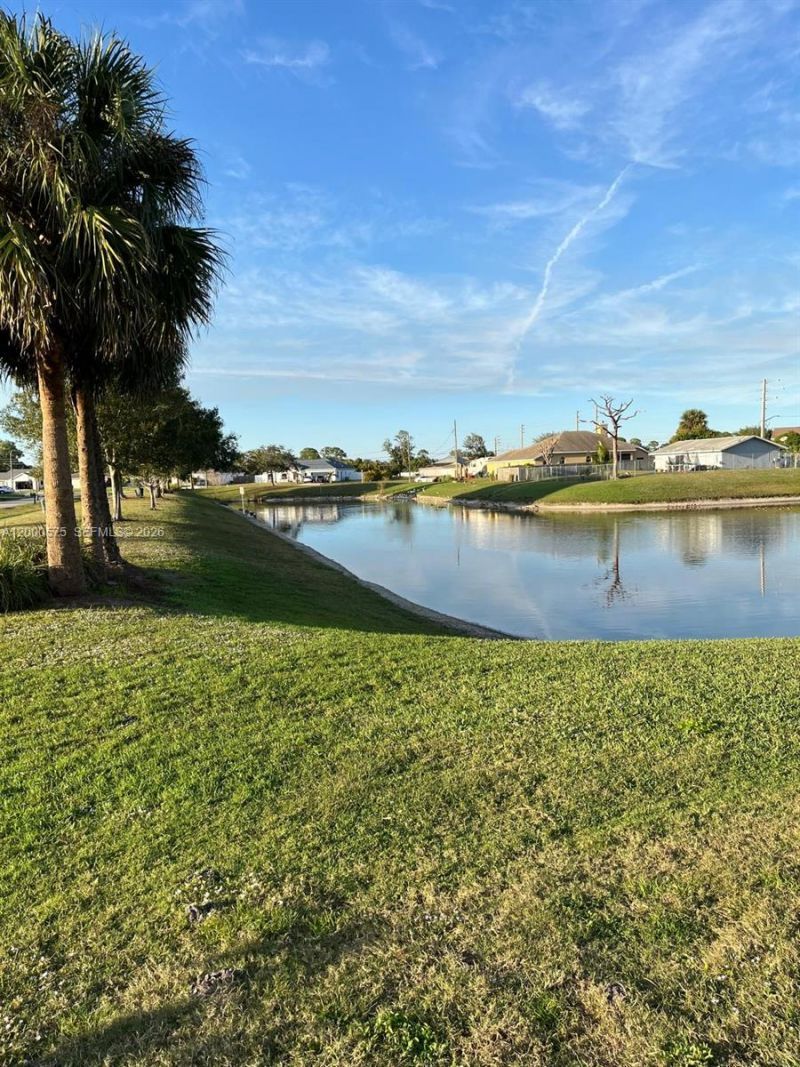 1637 SW Taurus Ln, Port Saint Lucie, FL 34984 Photo