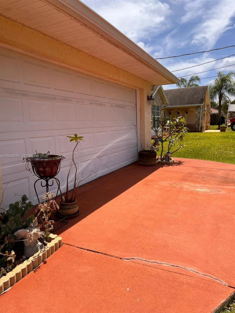 1637 SW Taurus Ln, Port Saint Lucie, FL 34984 Photo