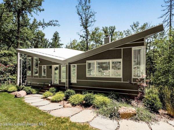 780 Oakwood Circle, Stone Ridge, NY 12484