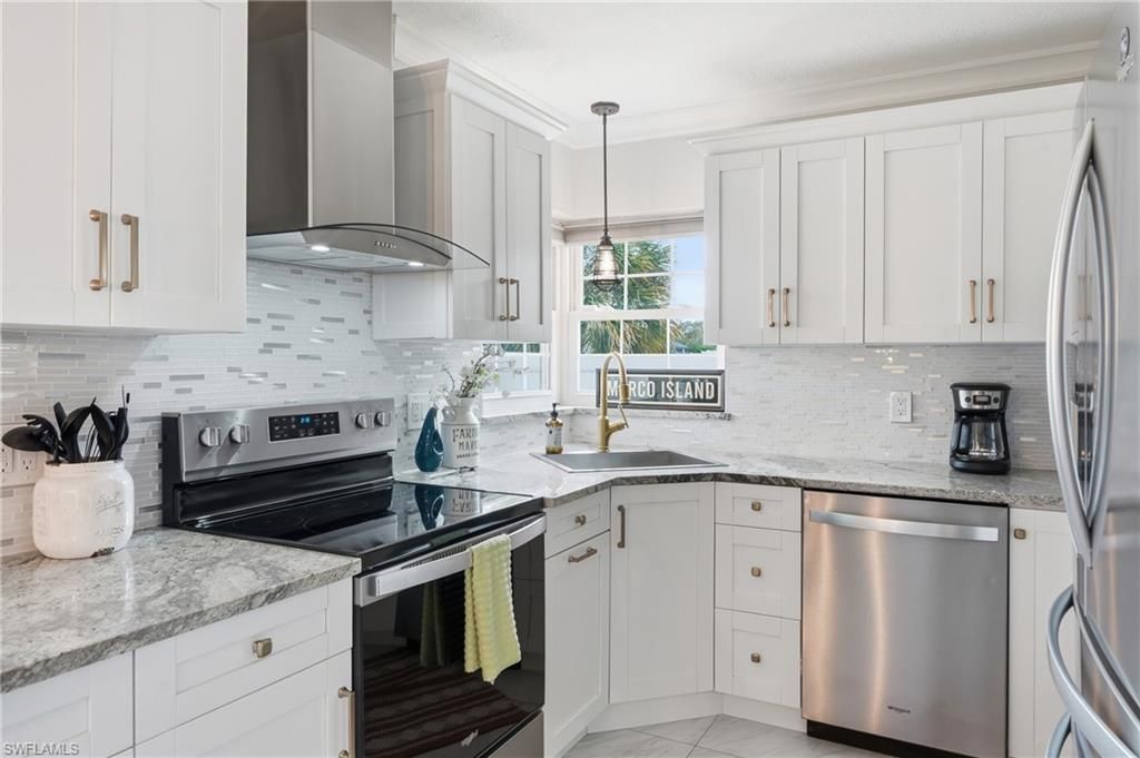 813 N Barfield Dr , Marco Island, FL 34145 Photo