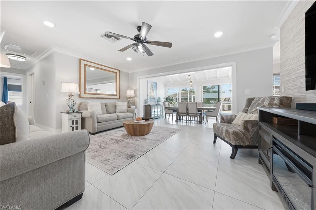 813 N Barfield Dr , Marco Island, FL 34145 Photo