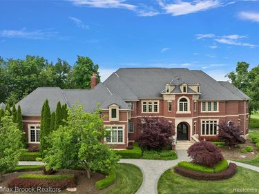 7428 Foxburg Court, Independence Twp, MI 48348