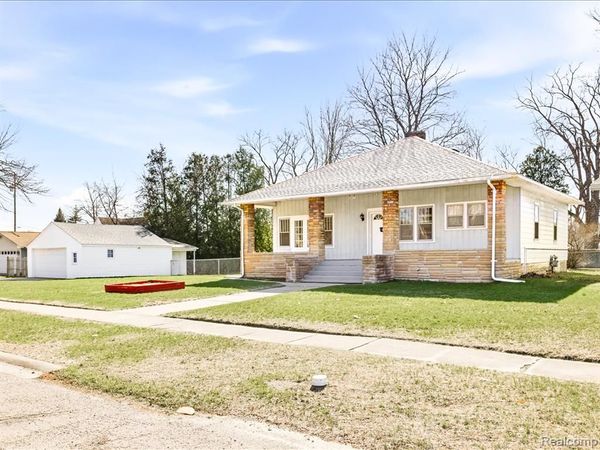 2417 11th Street, Port Huron, MI 48060