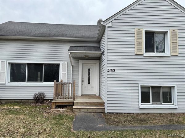 3165 Alpine Road, Troy, MI 48084